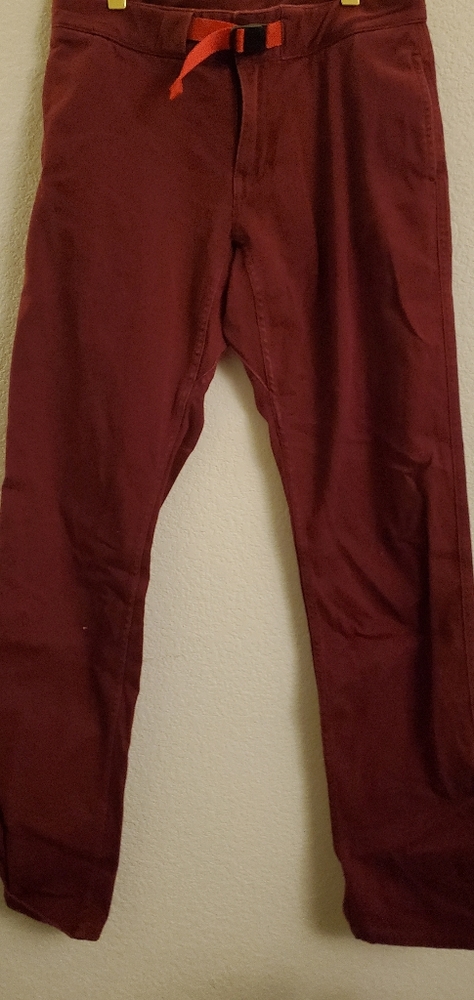 Topo red pant